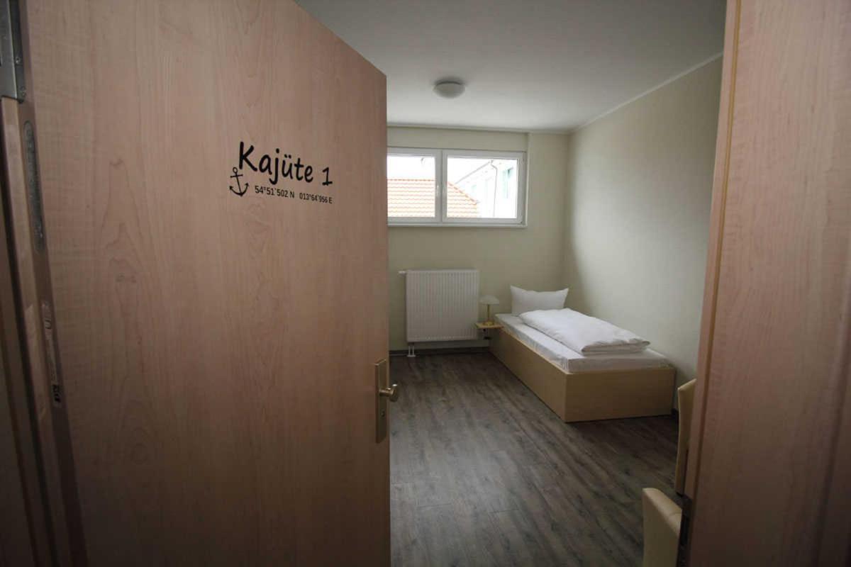 Kutterfisch Kajueten Direkt Im Stadthafen Apartment Sassnitz Ngoại thất bức ảnh